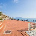 Apartment Focaincontromano Seaview, *