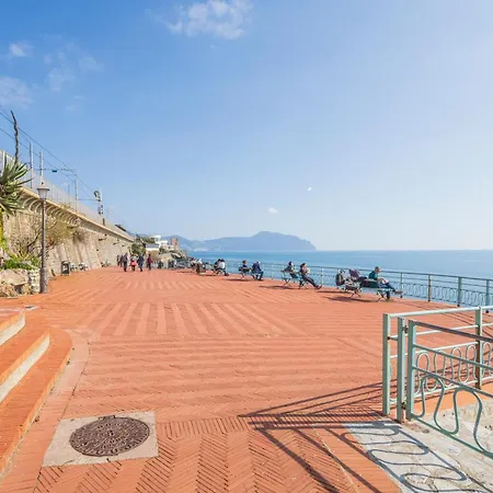 Apartment Focaincontromano Seaview, *