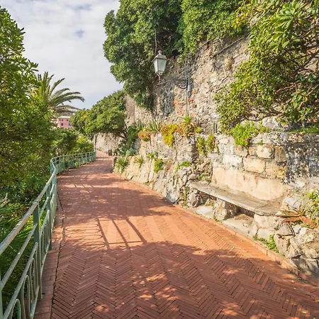 Focaincontromano Seaview, Apartamento *