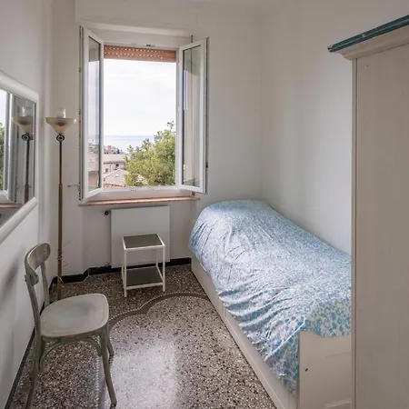 Focaincontromano Seaview, Apartment Genua